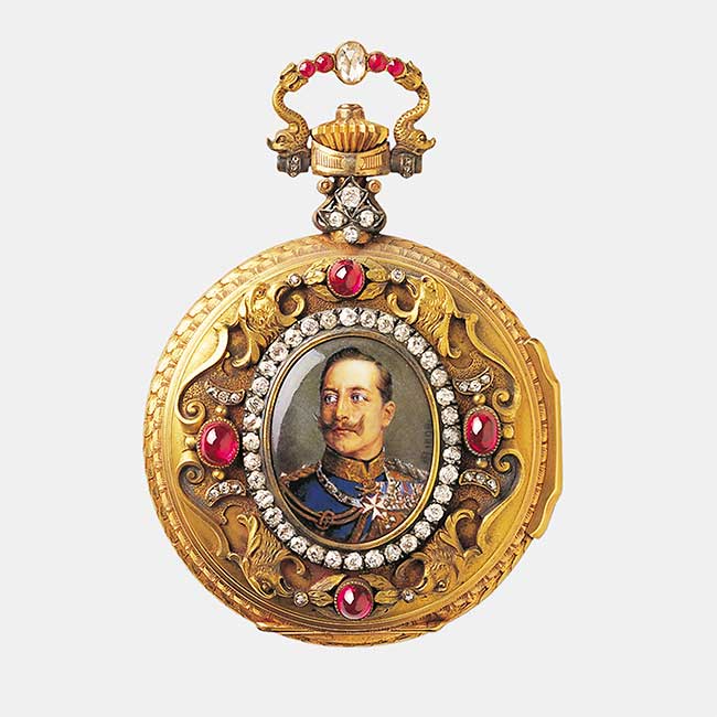 Front side of a pocket watch with an enamel portrait of the German Kaiser